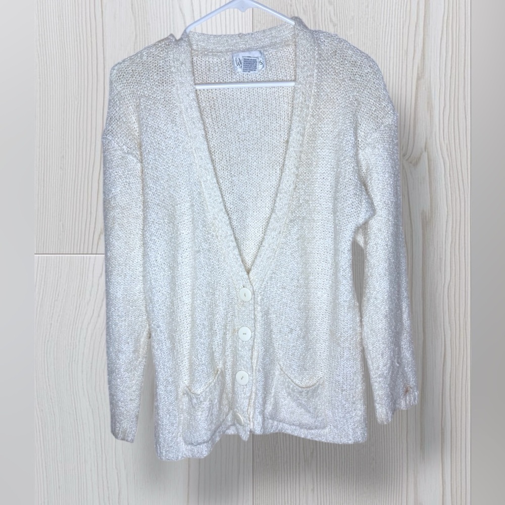 WYE OAKS Women’s Cozy White Button Up Knit Cardigan - Picture 2 of 9